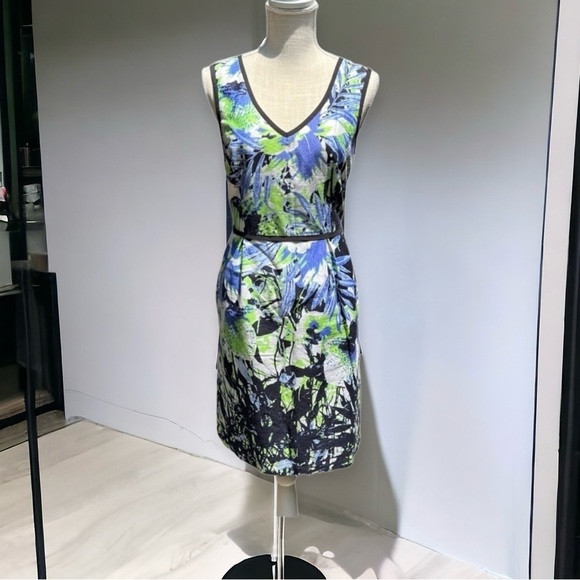 🌻Nine West "Denim Blooms" Floral Fit & Flare Pleated  Sleeveless Dress Size 10 - Picture 1 of 12